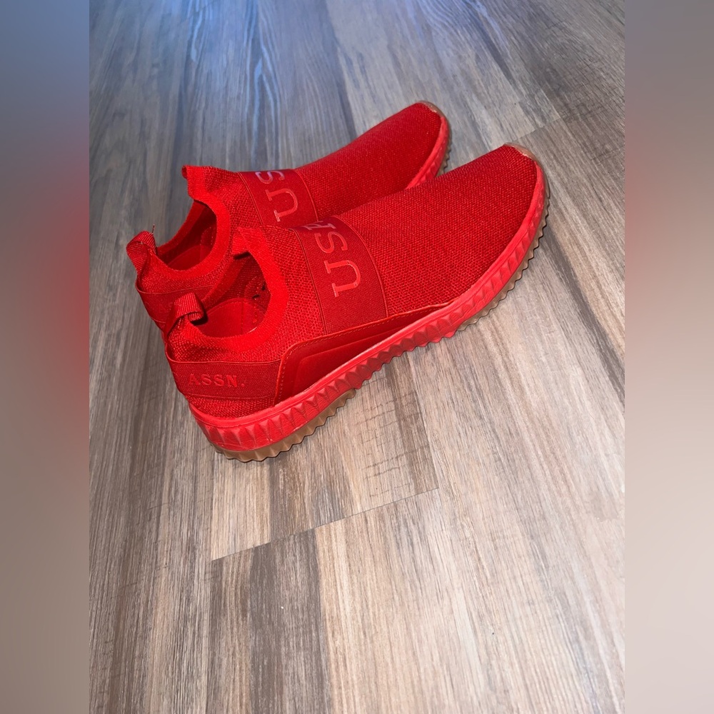U.S. Polo Assn. Woman’s slip on sneakers